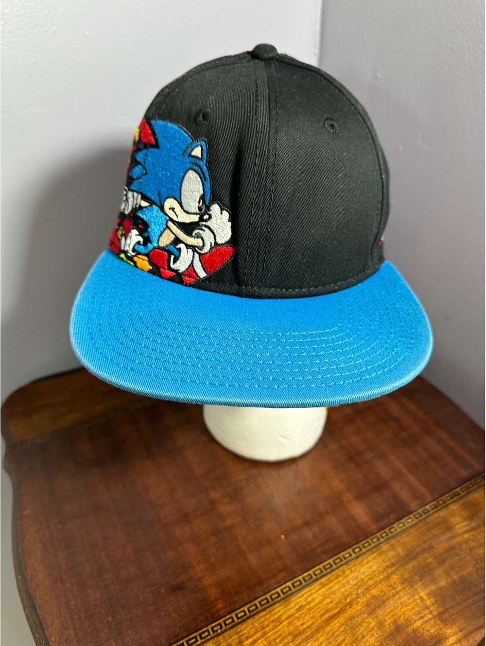 Sonic the Hedgehog Black and Blue Snapback Hat with Embroidered Design